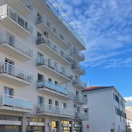 La Dolce Vela Múggia